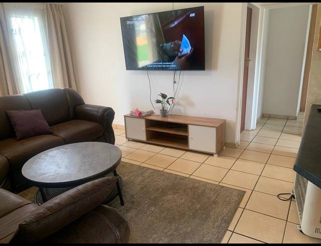 2 BEDROOM FREEHOLD FOR SALE IN VISAGIE PARK